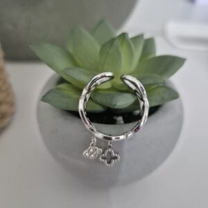 Bague acier inoxydable  breloque trèfle